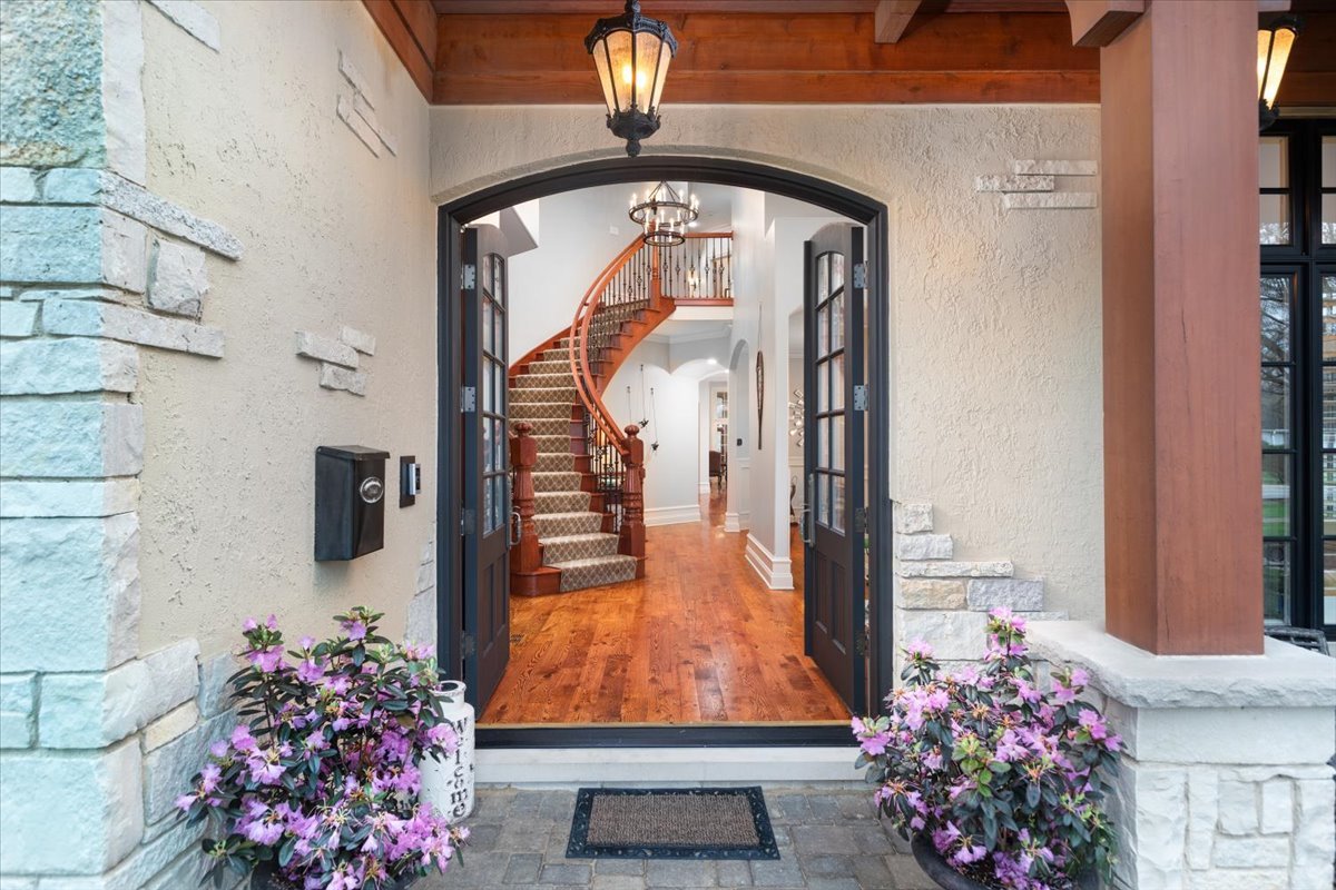 main property photo 4