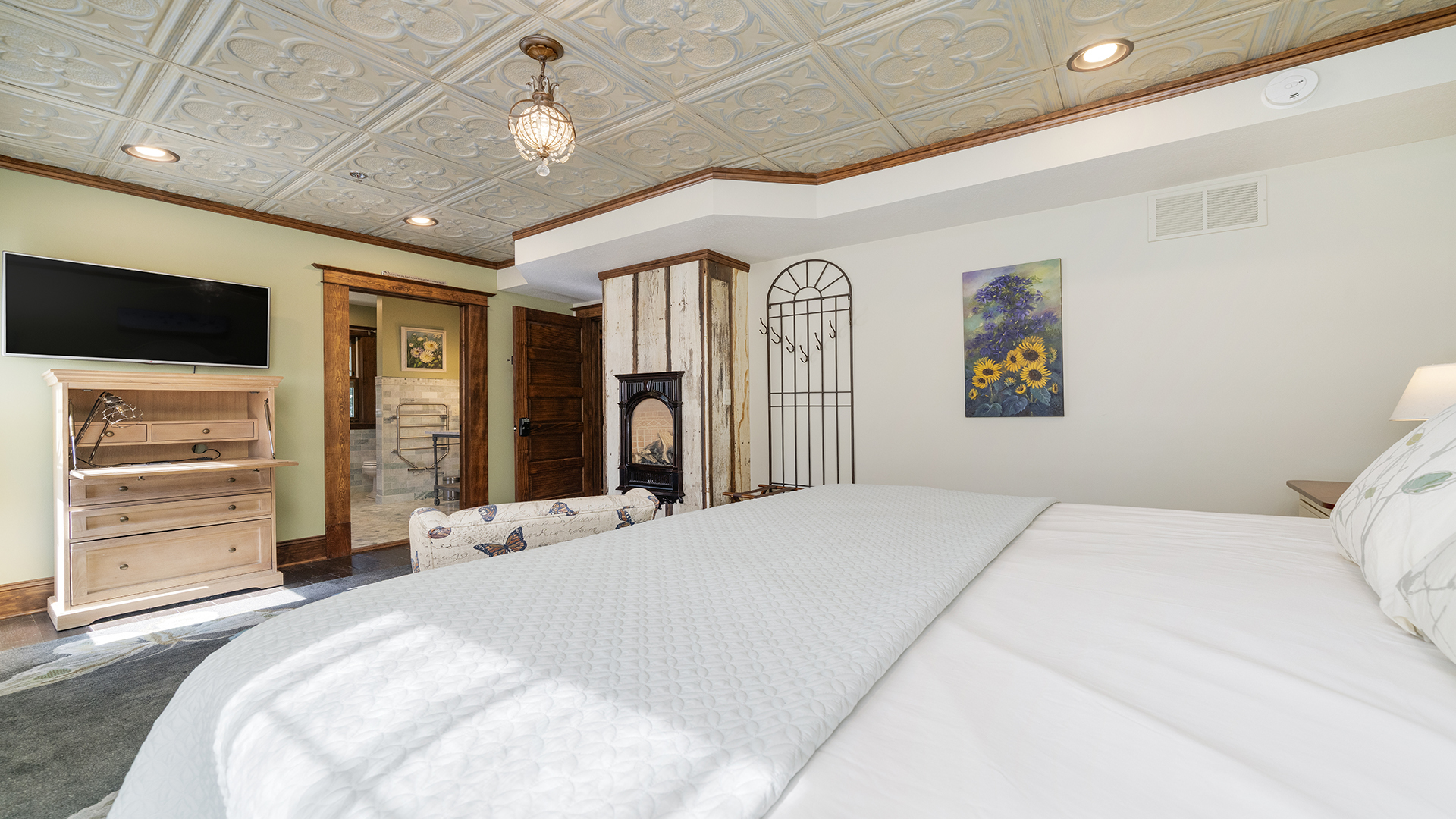 main property photo 61