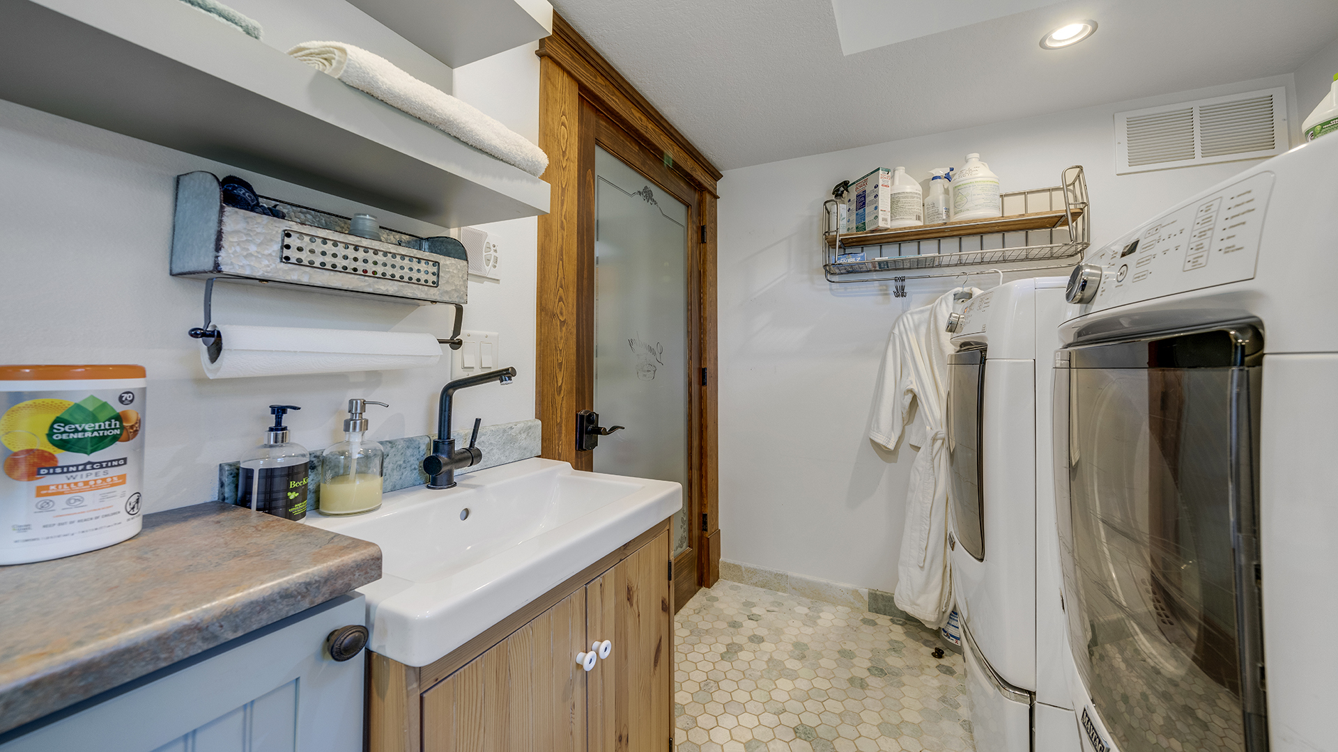 main property photo 67
