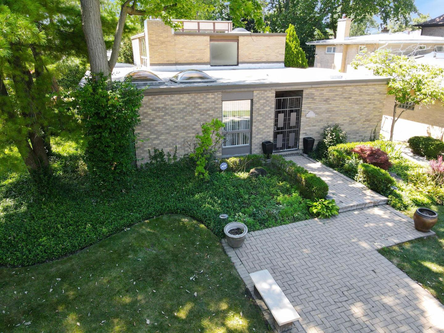 main property photo 35