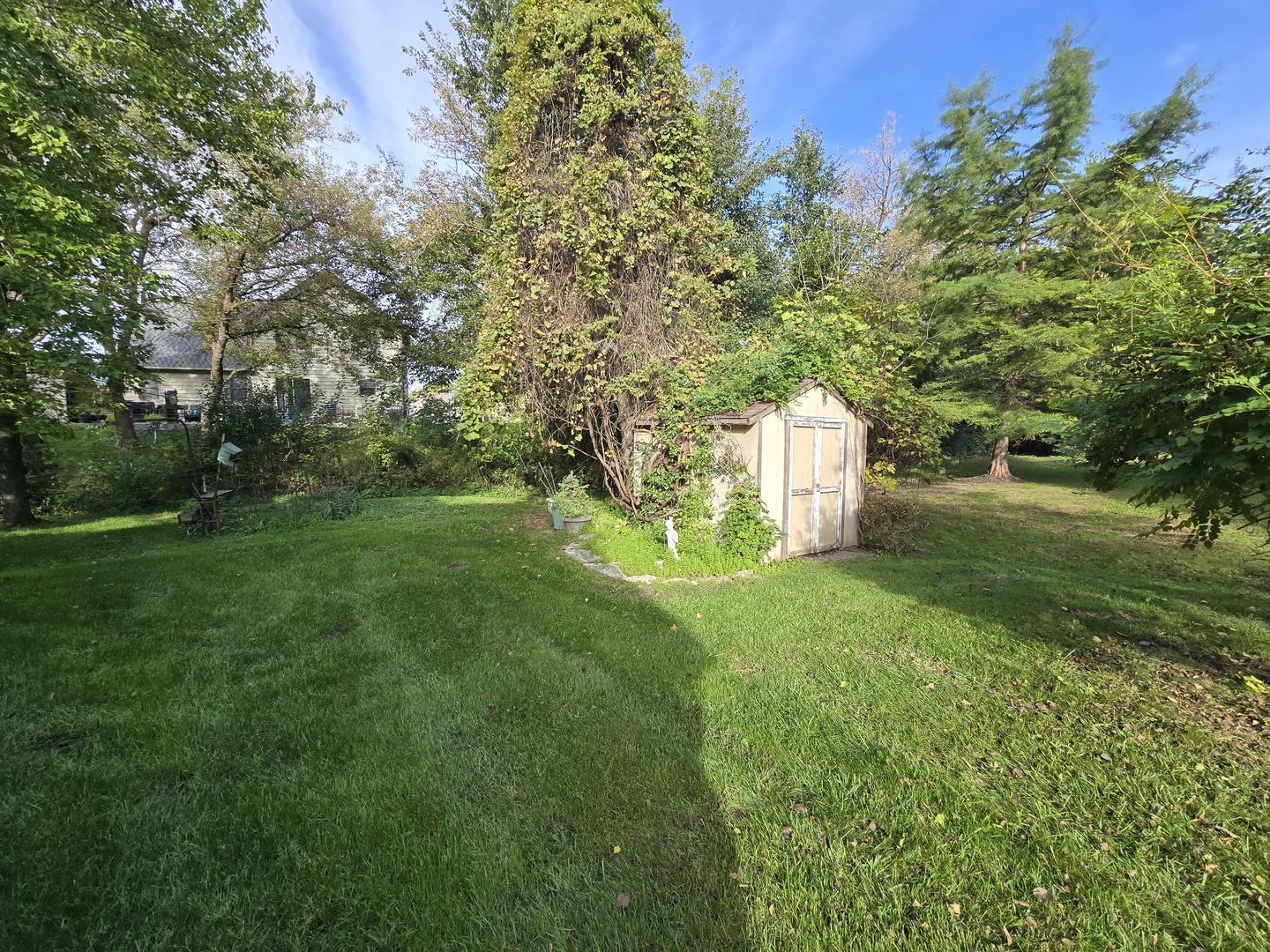 main property photo 38