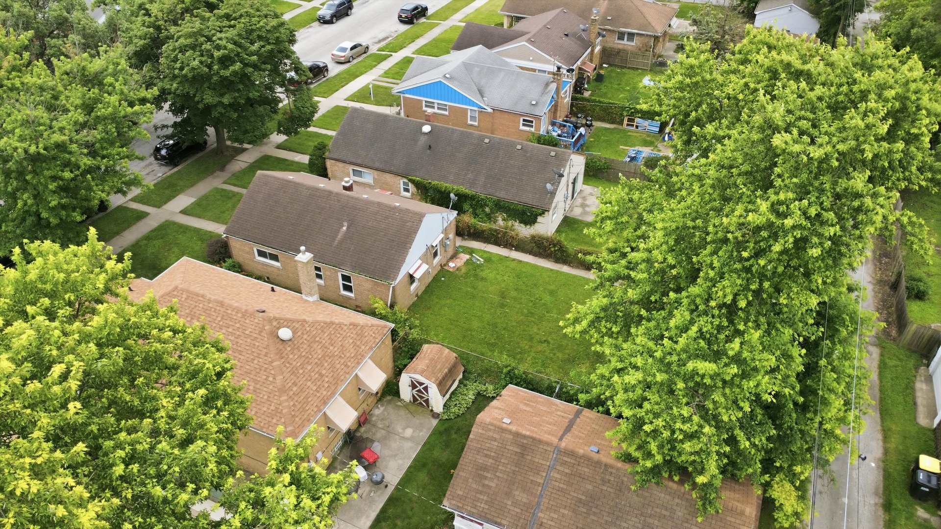 main property photo 28