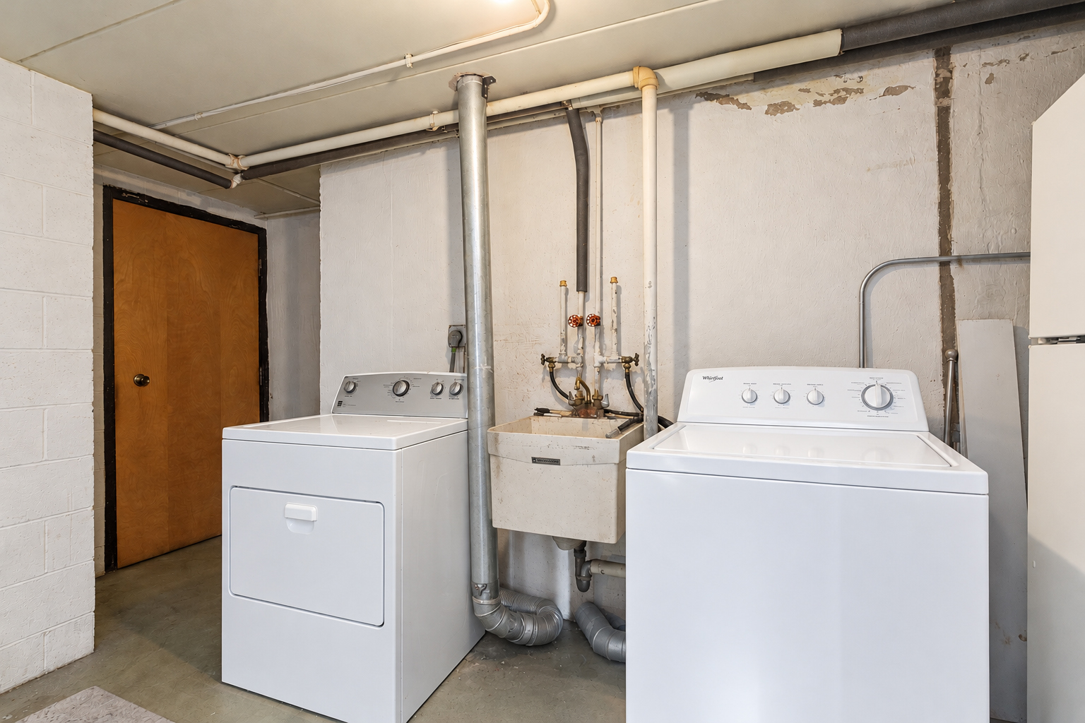 main property photo 26