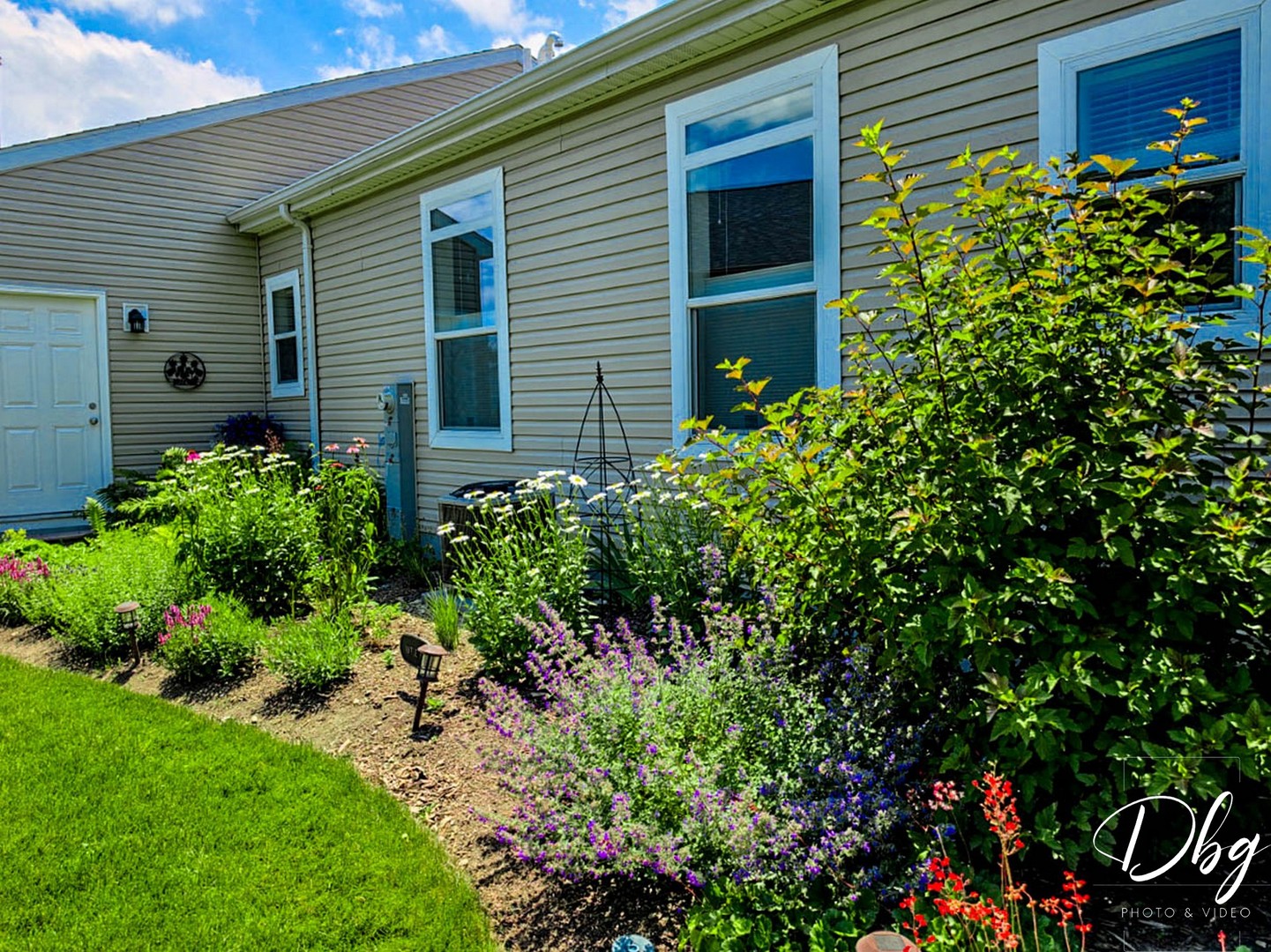 main property photo 74