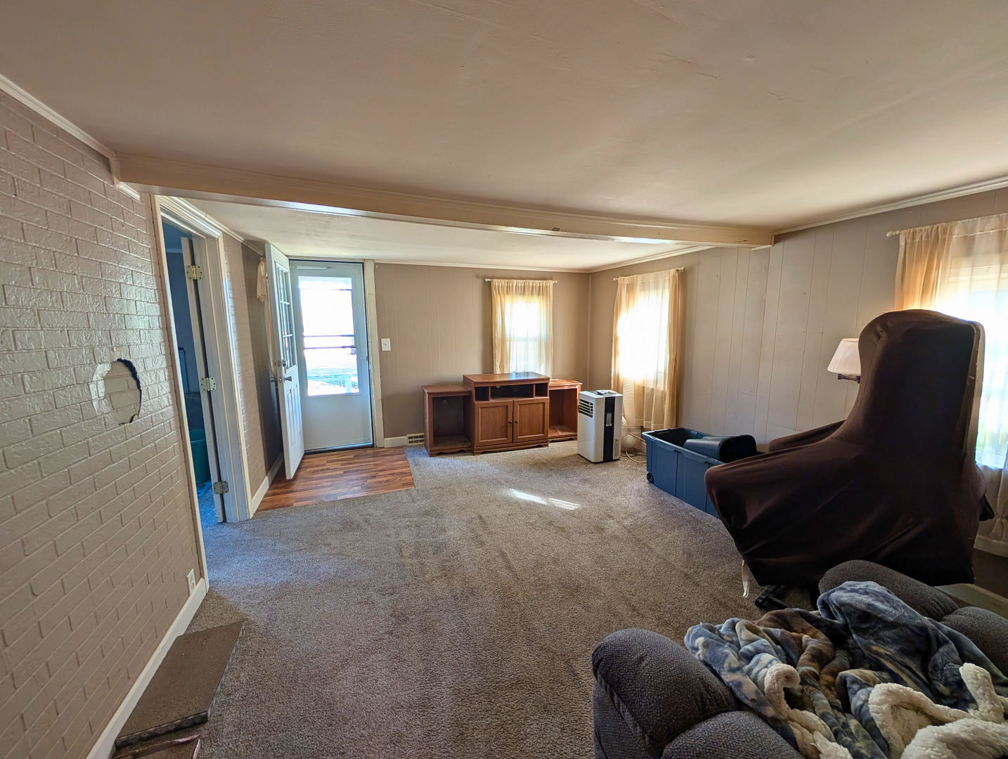 main property photo 4