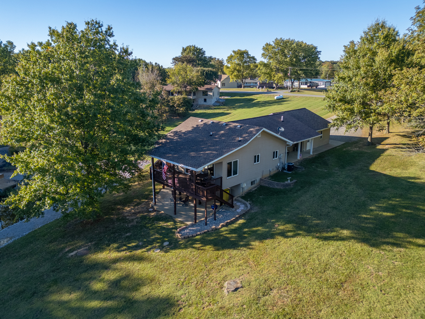 main property photo 34