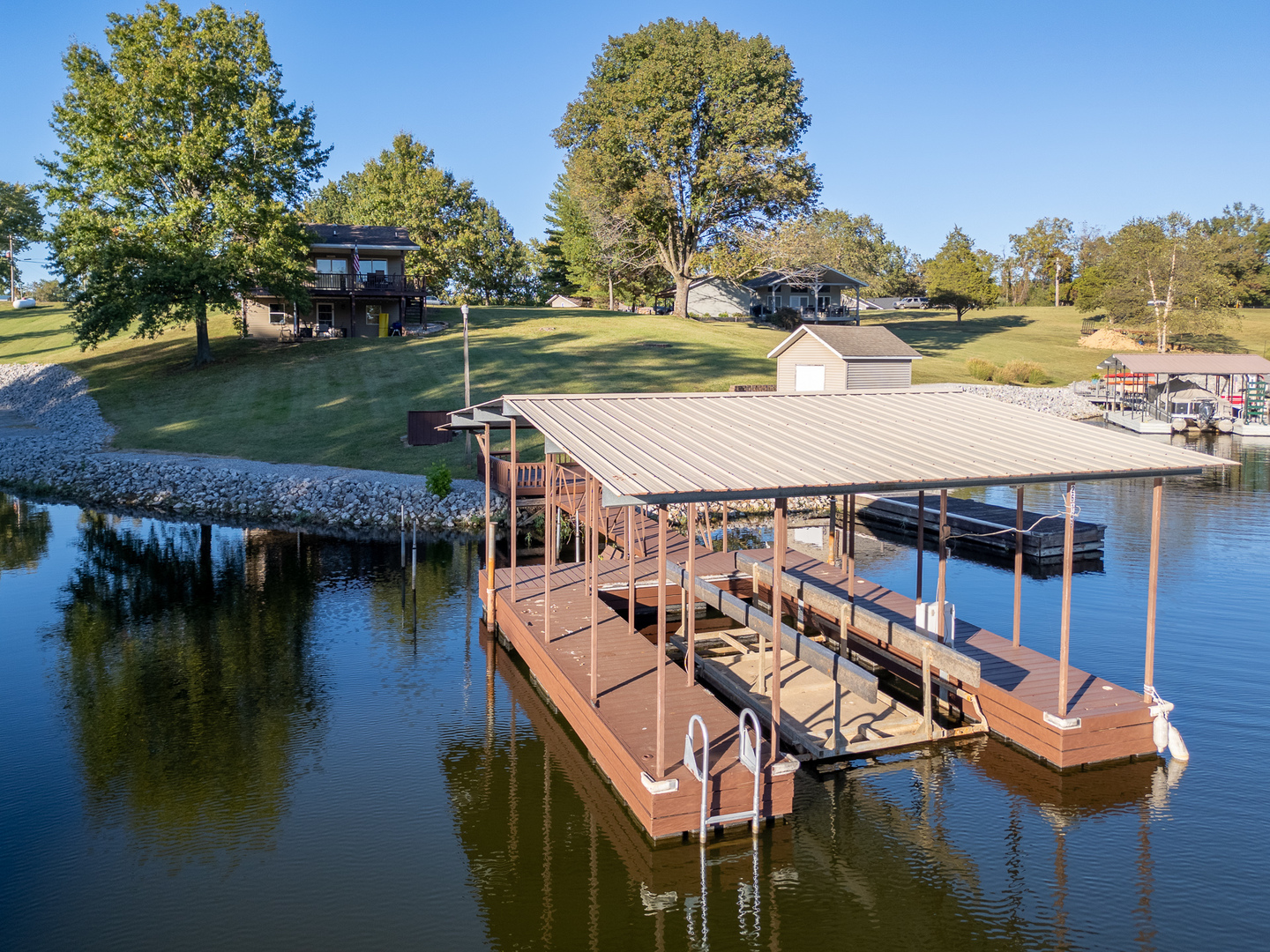main property photo 35