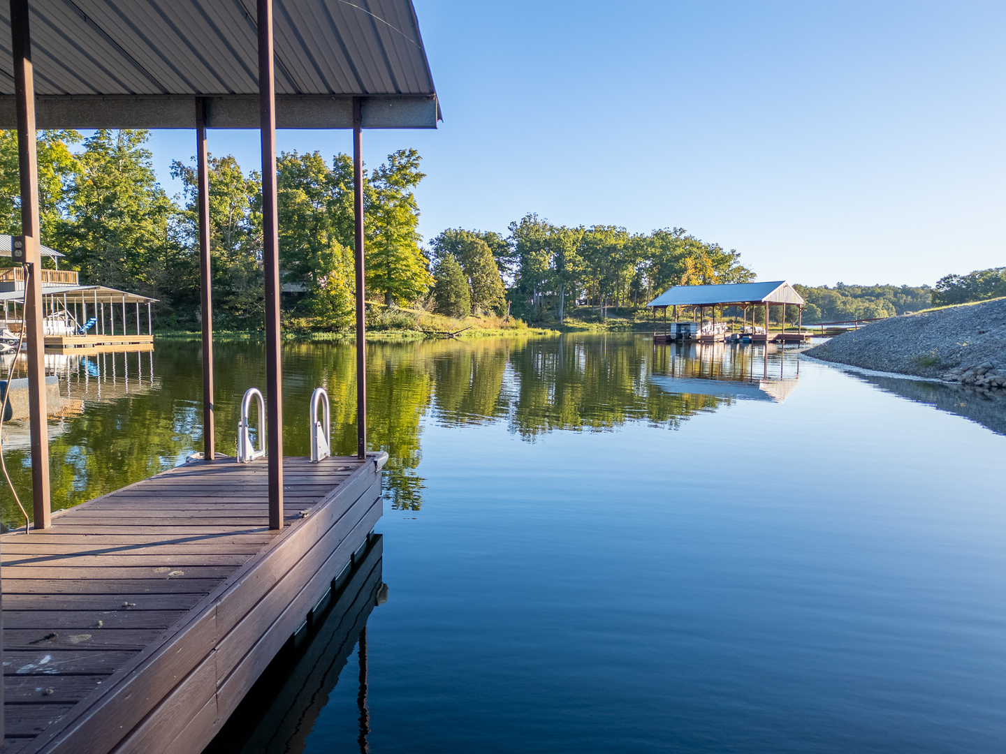 main property photo 37