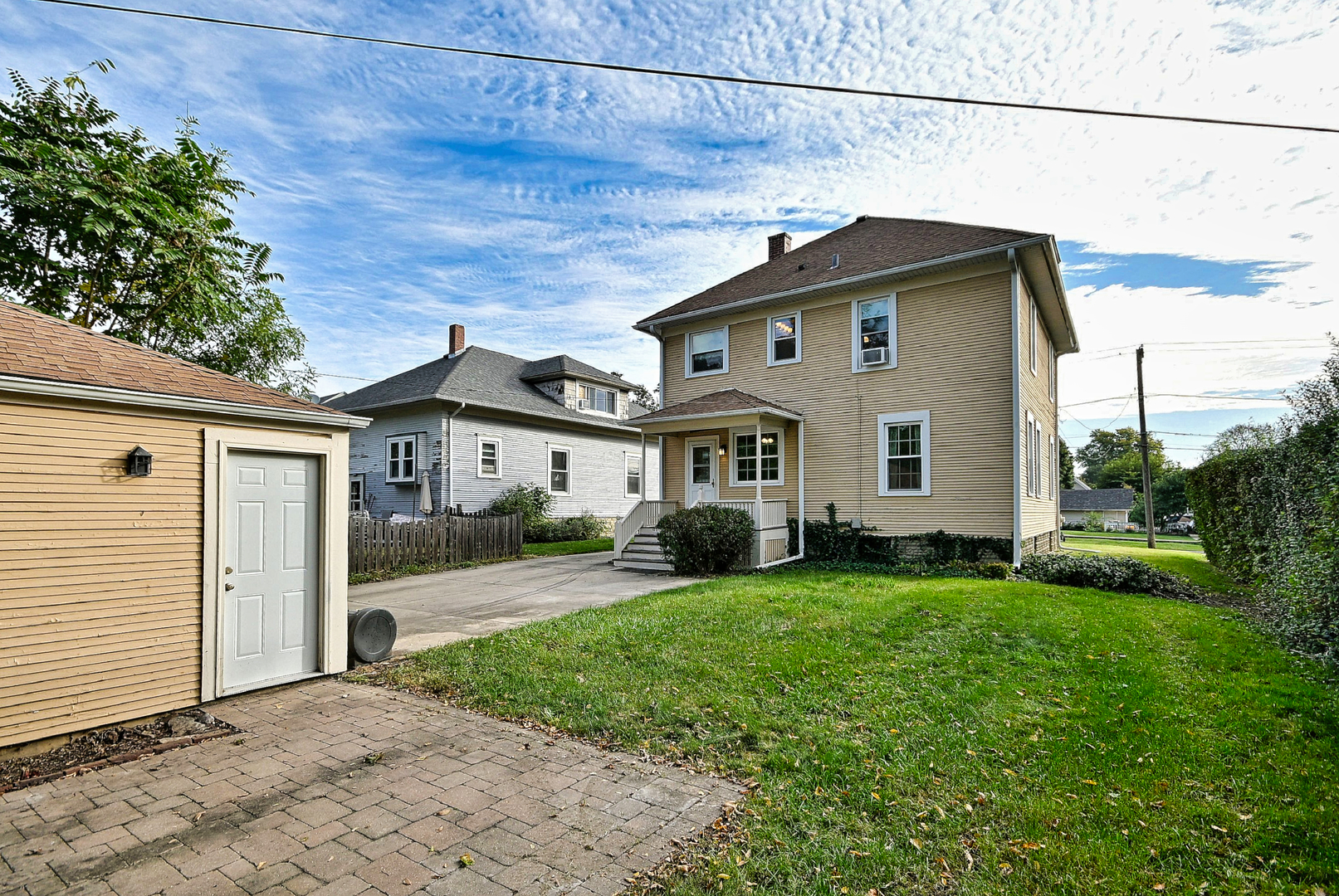 main property photo 33