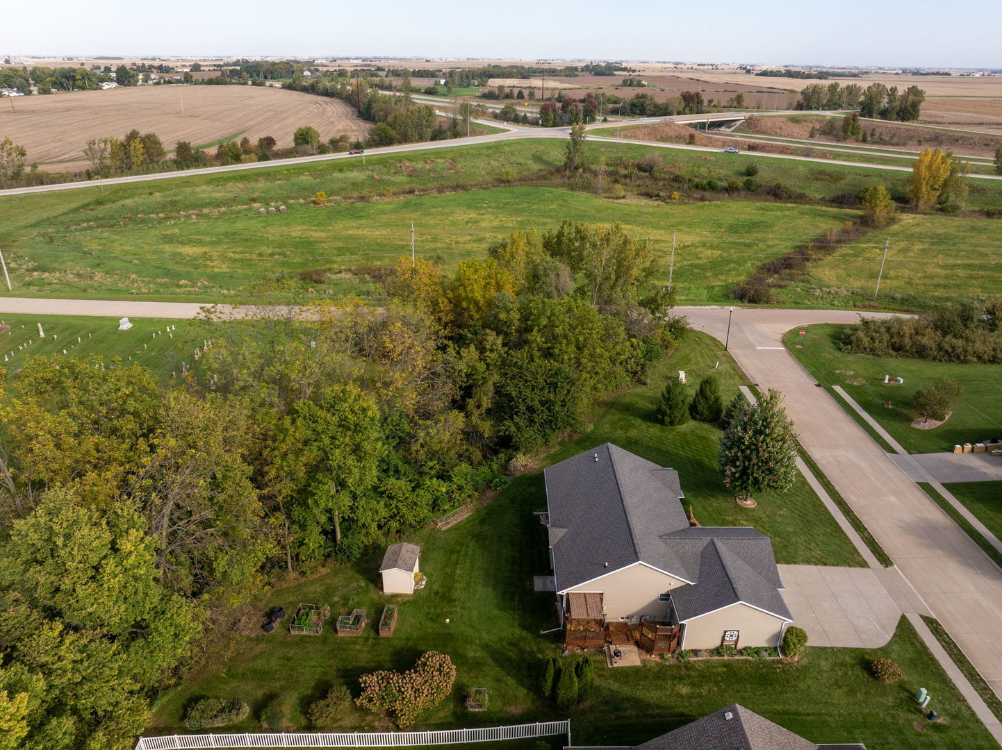 main property photo 46
