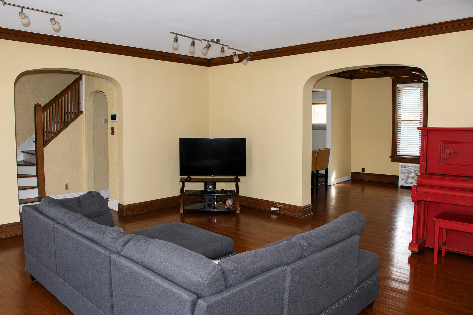 main property photo 17