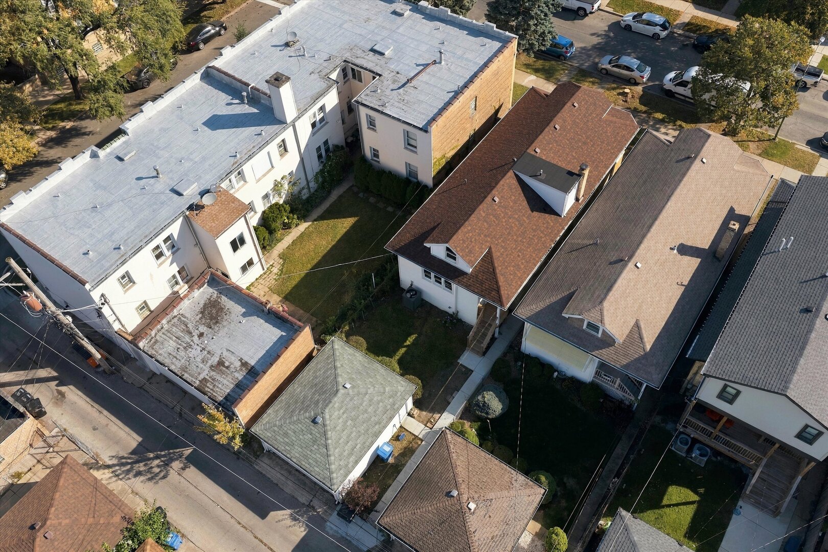 main property photo 27