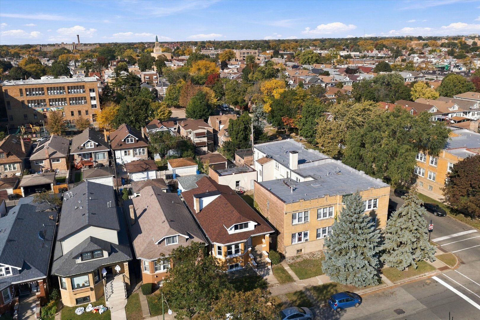 main property photo 31