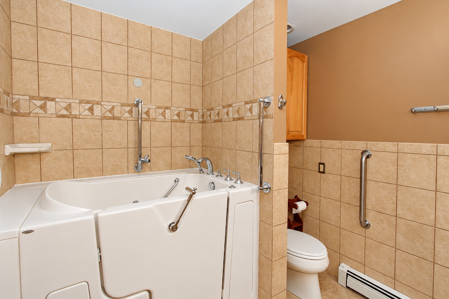 main property photo 8