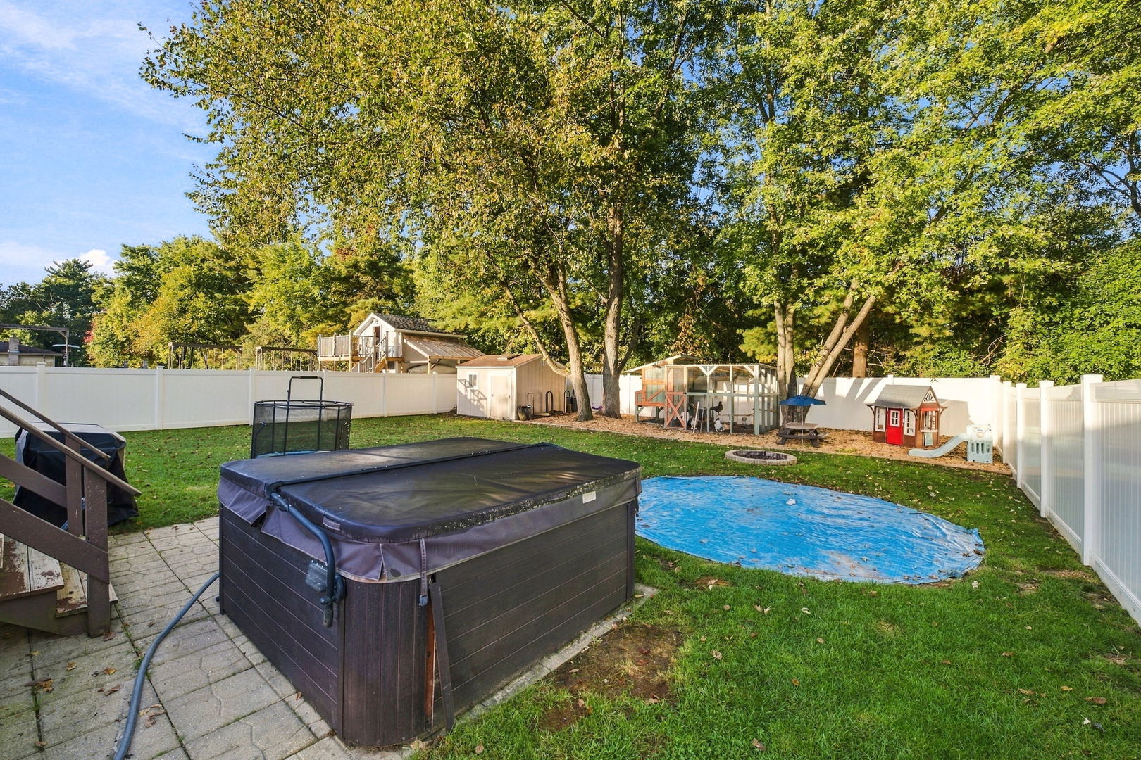 main property photo 26