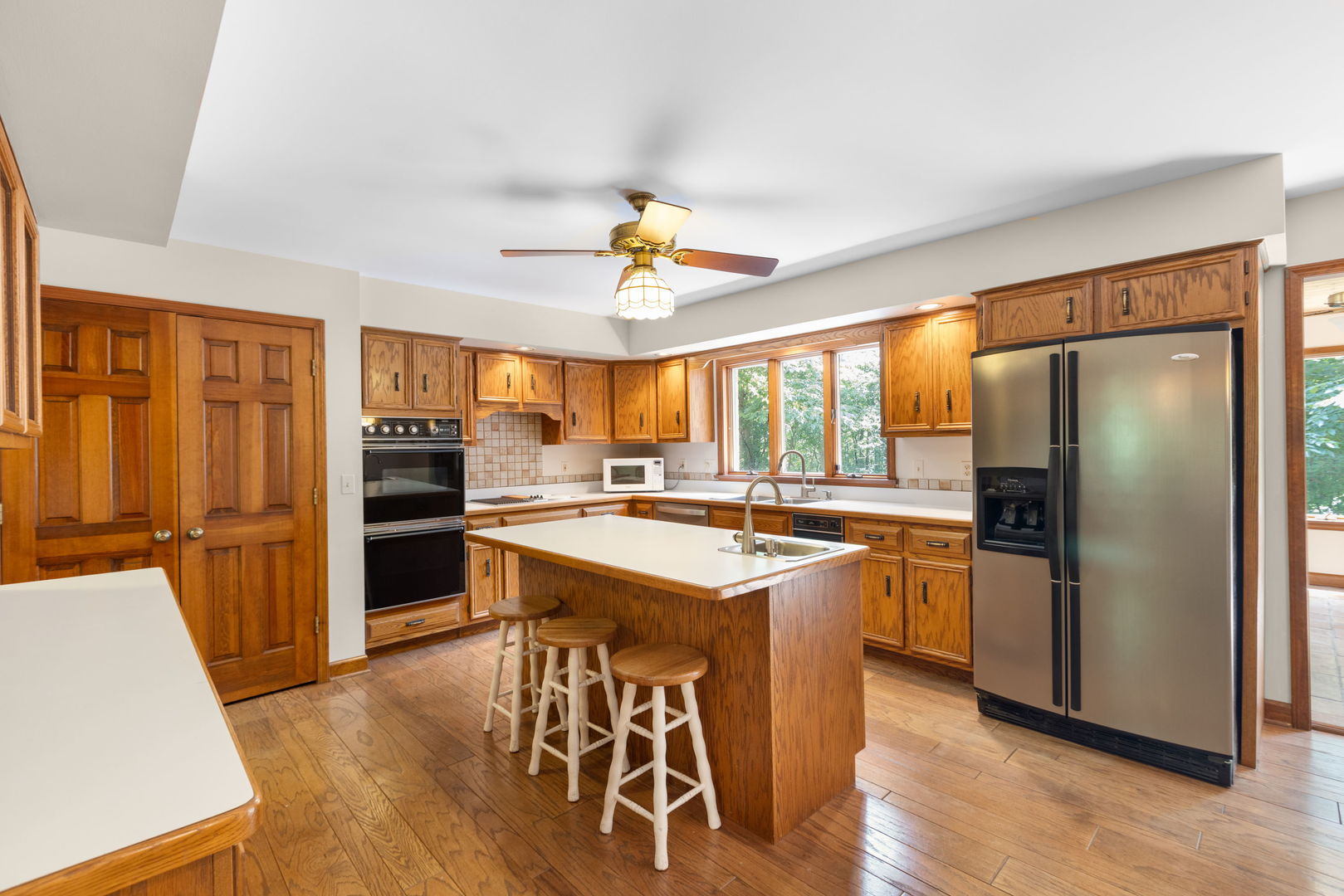 main property photo 5