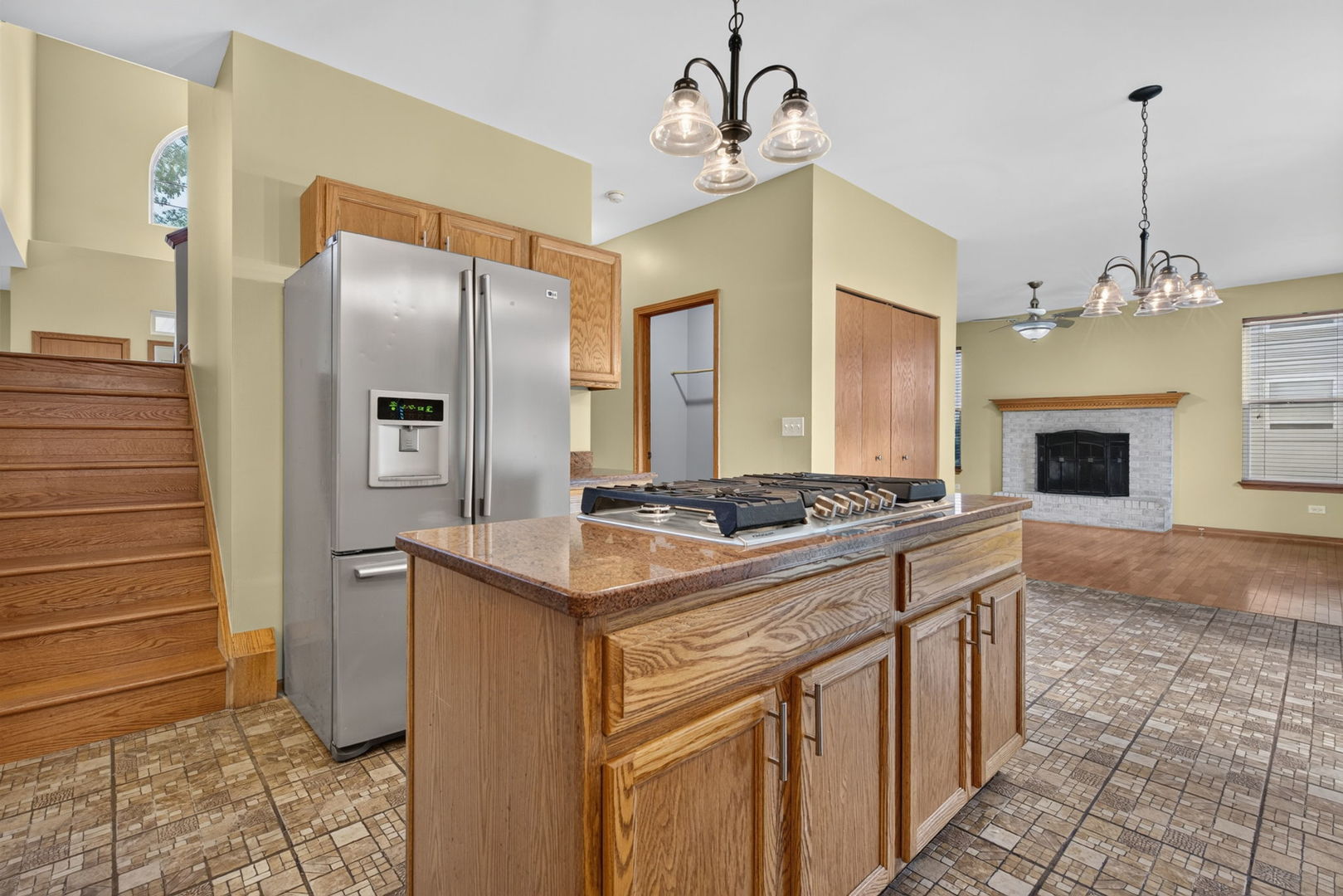 main property photo 10