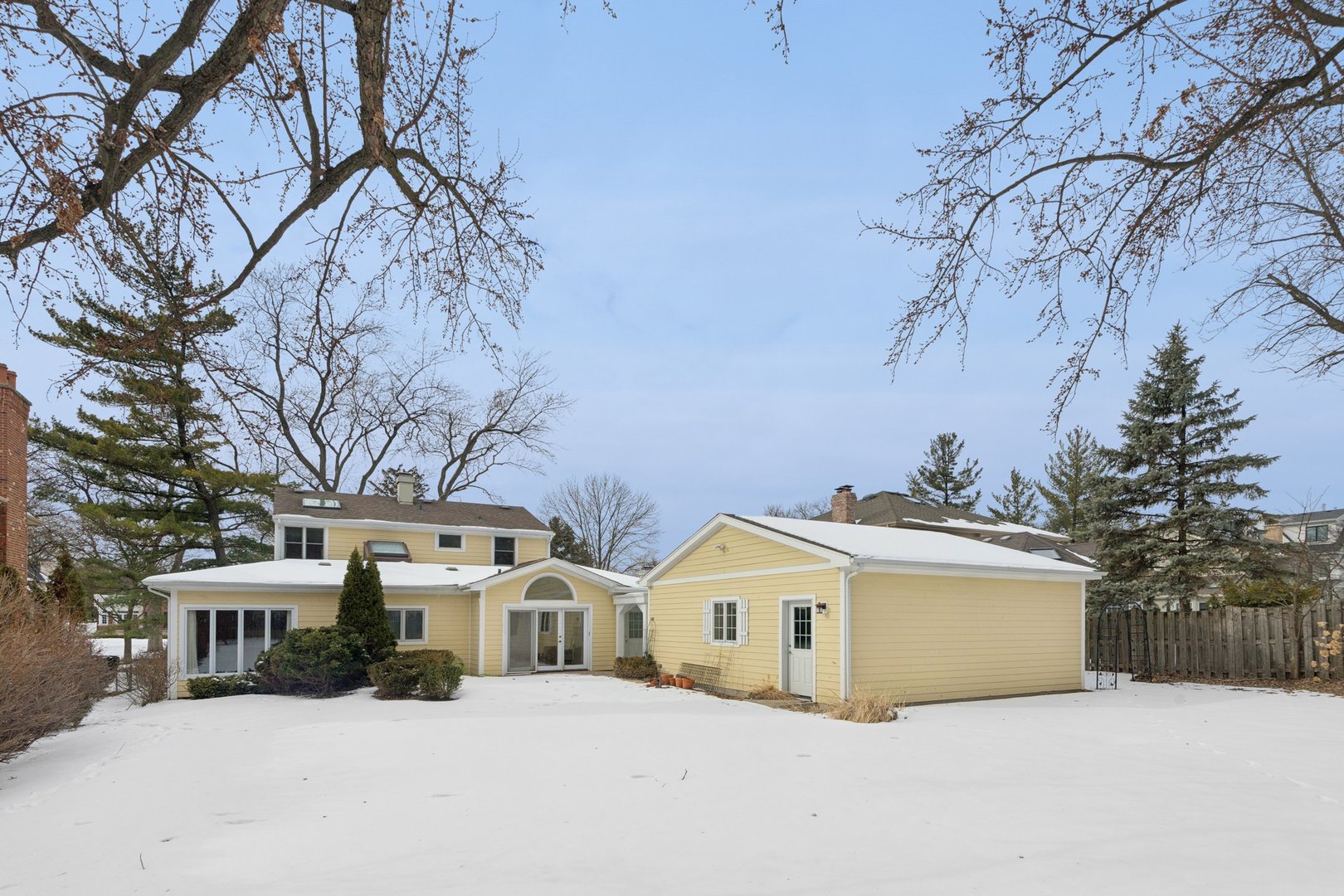 main property photo 23
