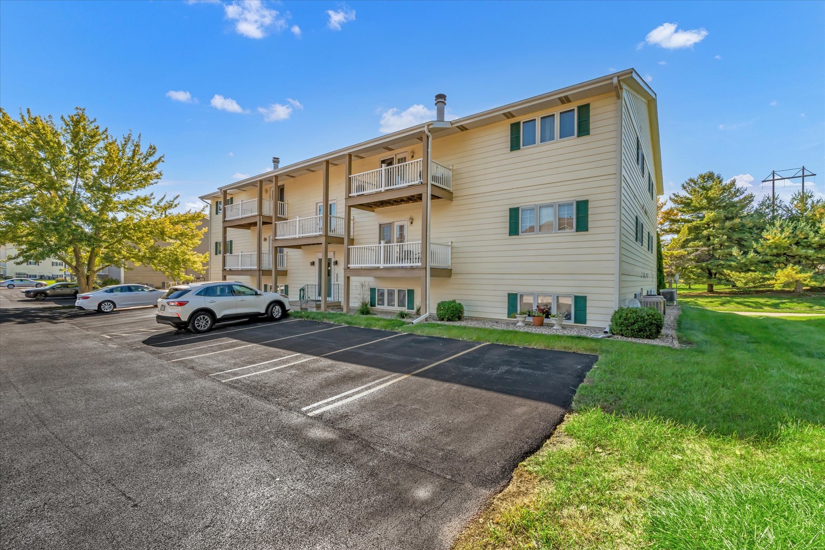 main property photo 37