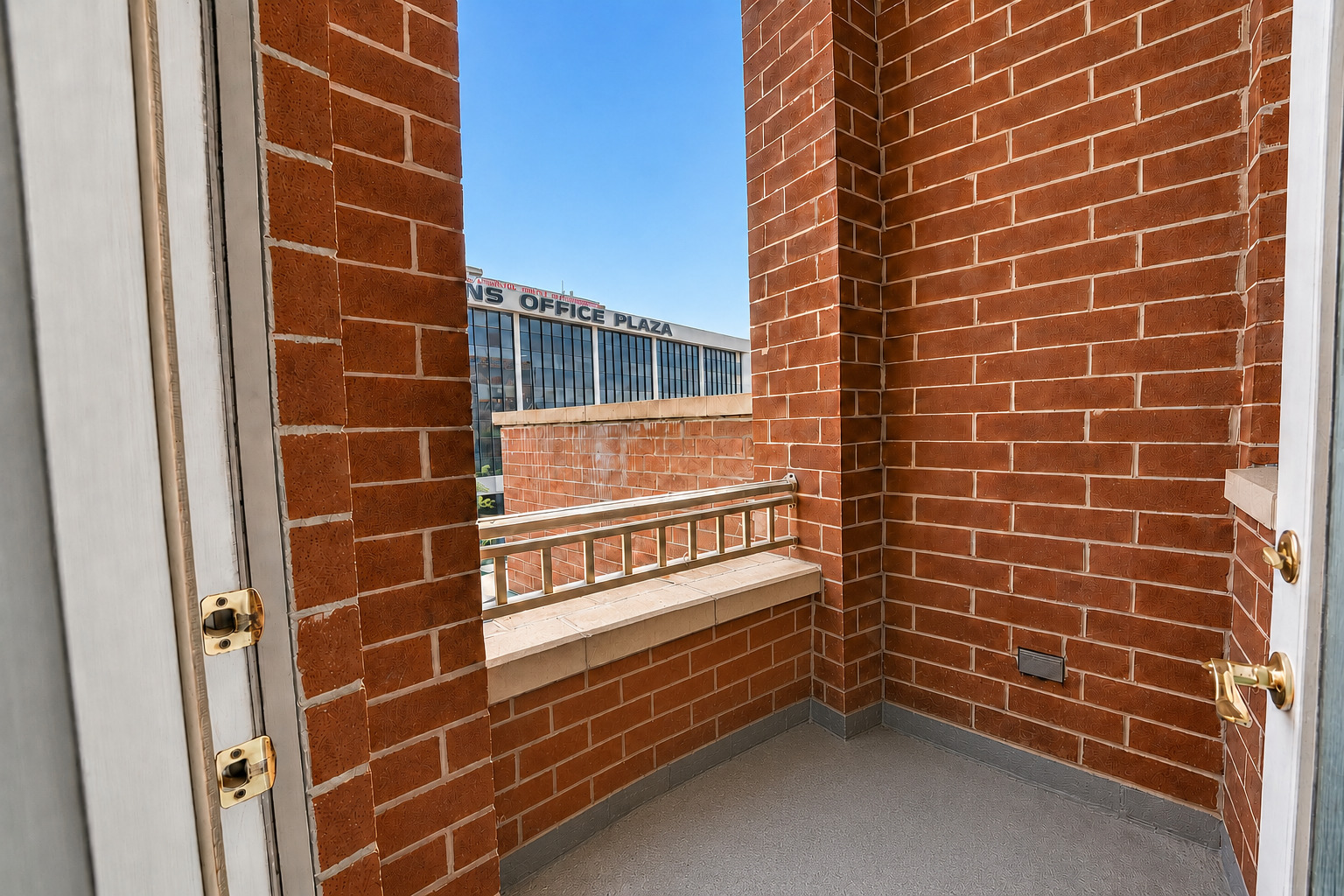 main property photo 12
