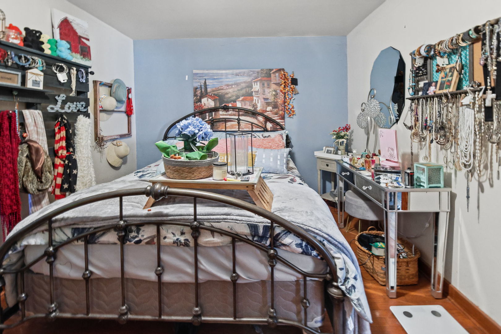 main property photo 13