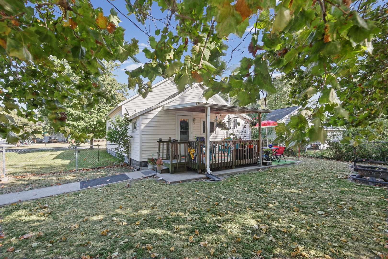 main property photo 7