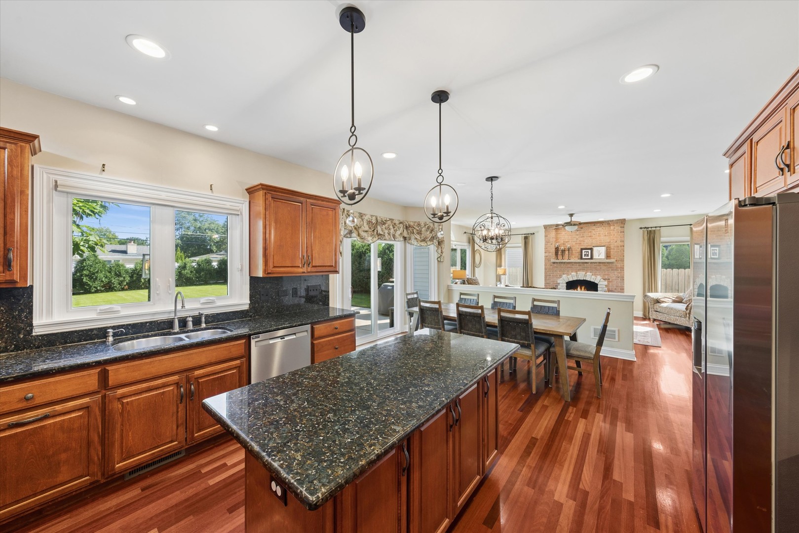main property photo 17