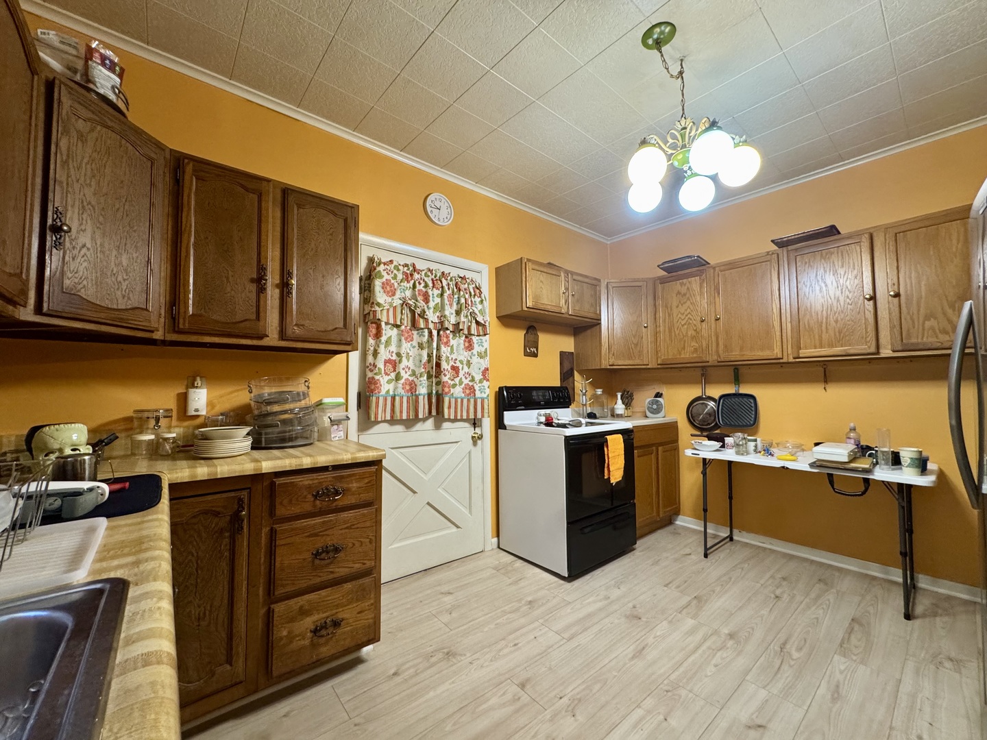 main property photo 23