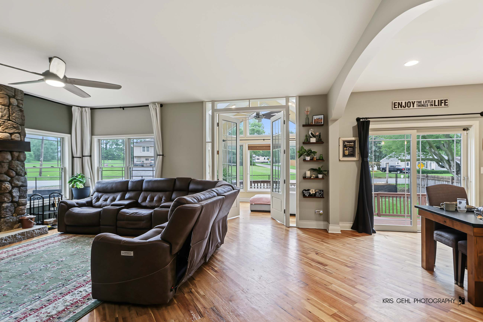 main property photo 4