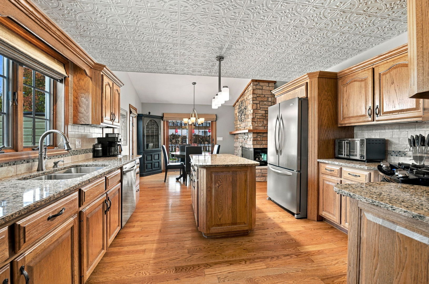 main property photo 15