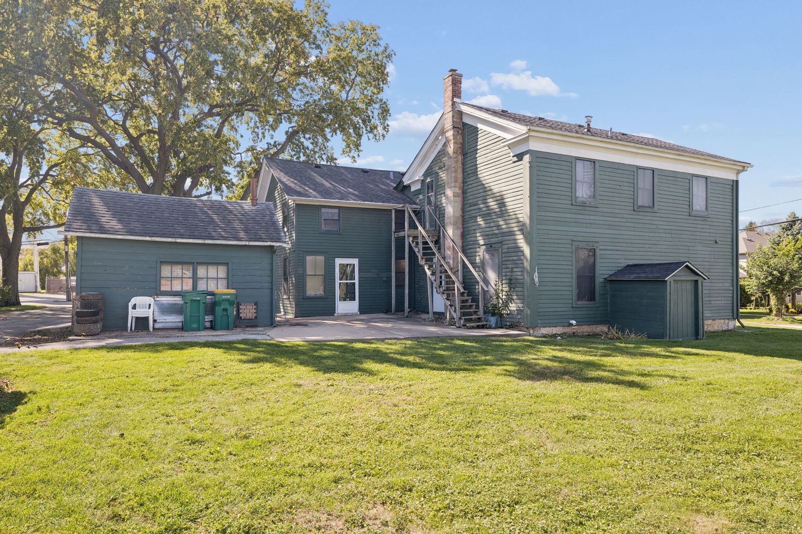 main property photo 22