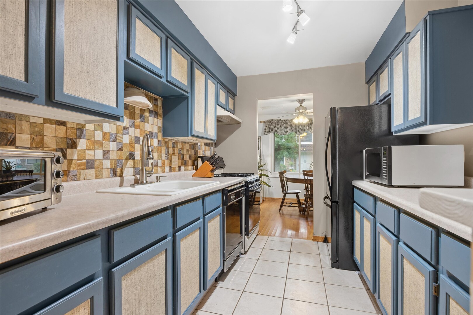 main property photo 7