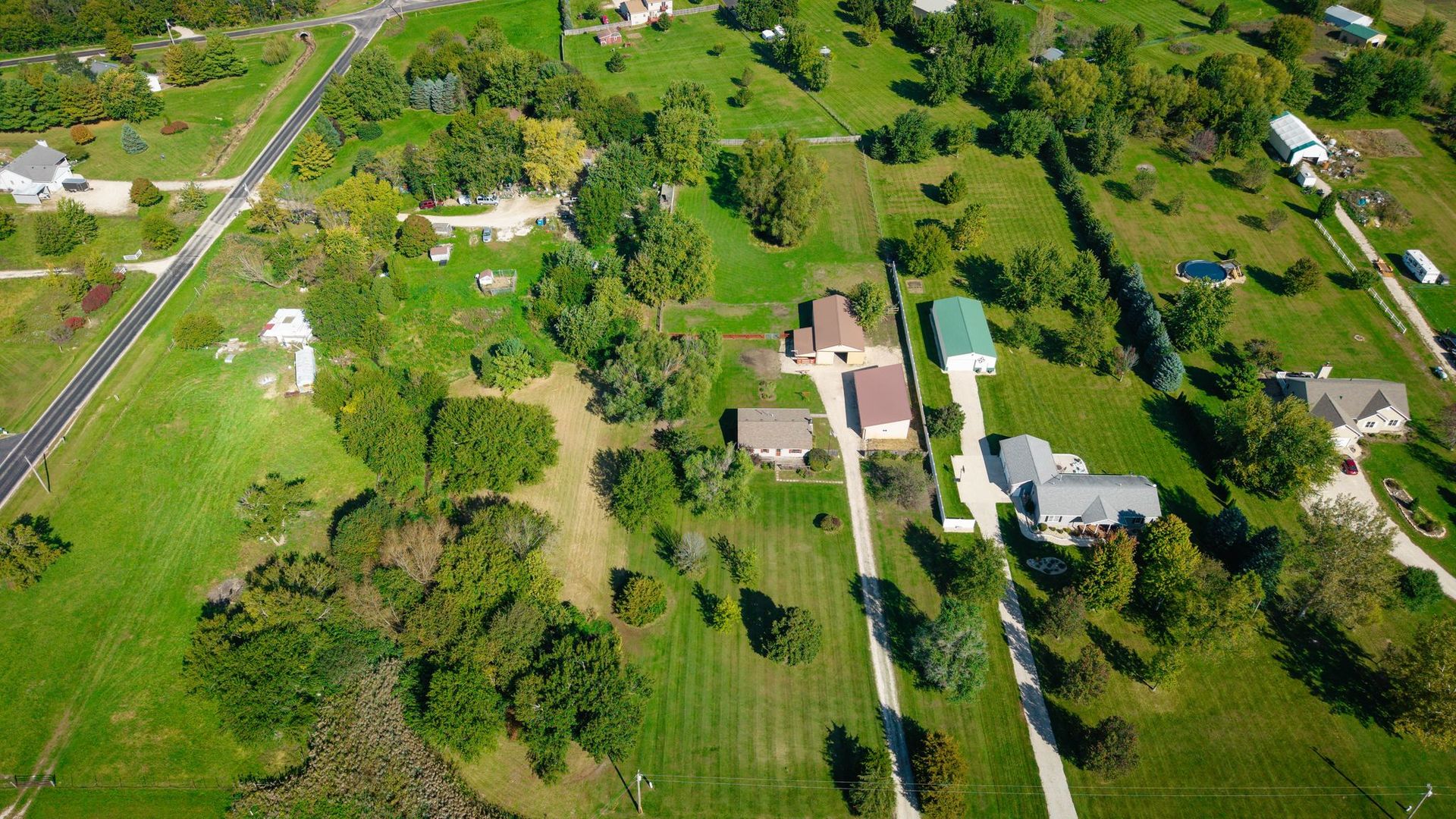 main property photo 30
