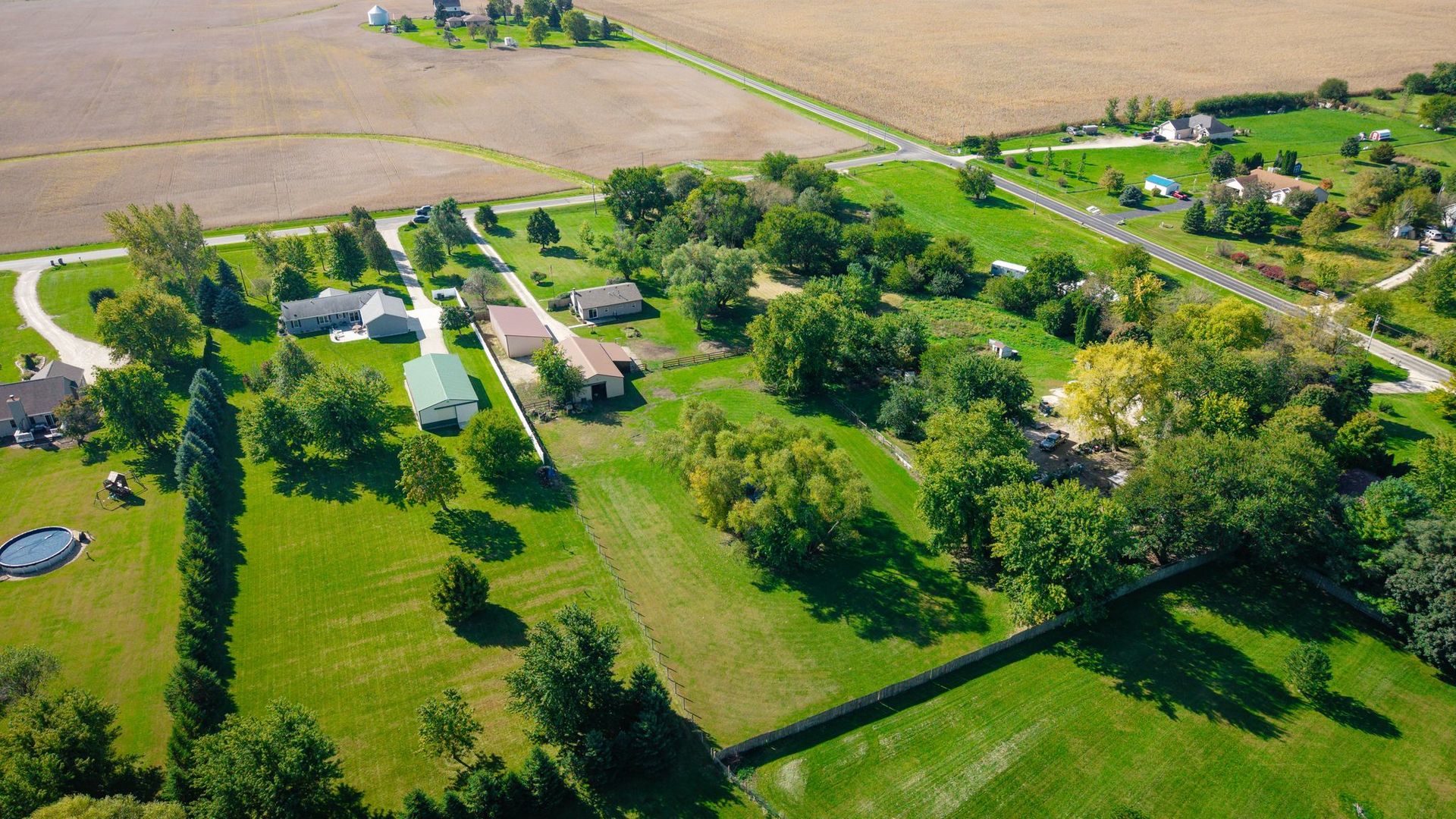 main property photo 33