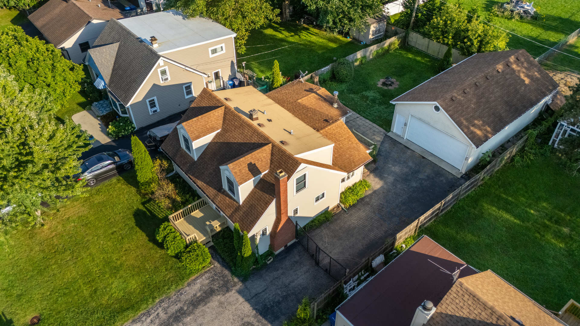 main property photo 16