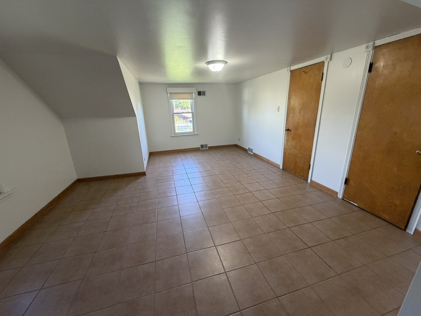 property viewer photo 14