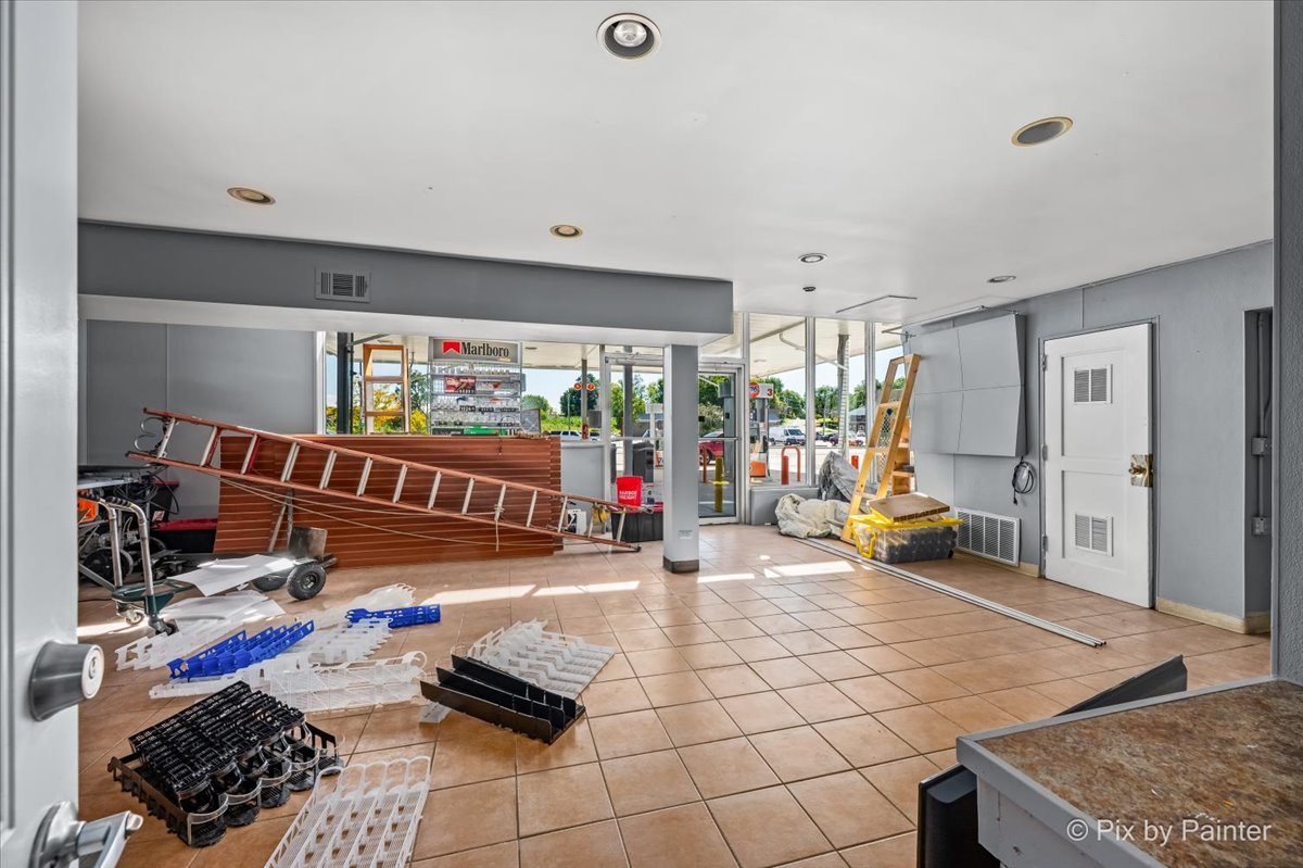 main property photo 46