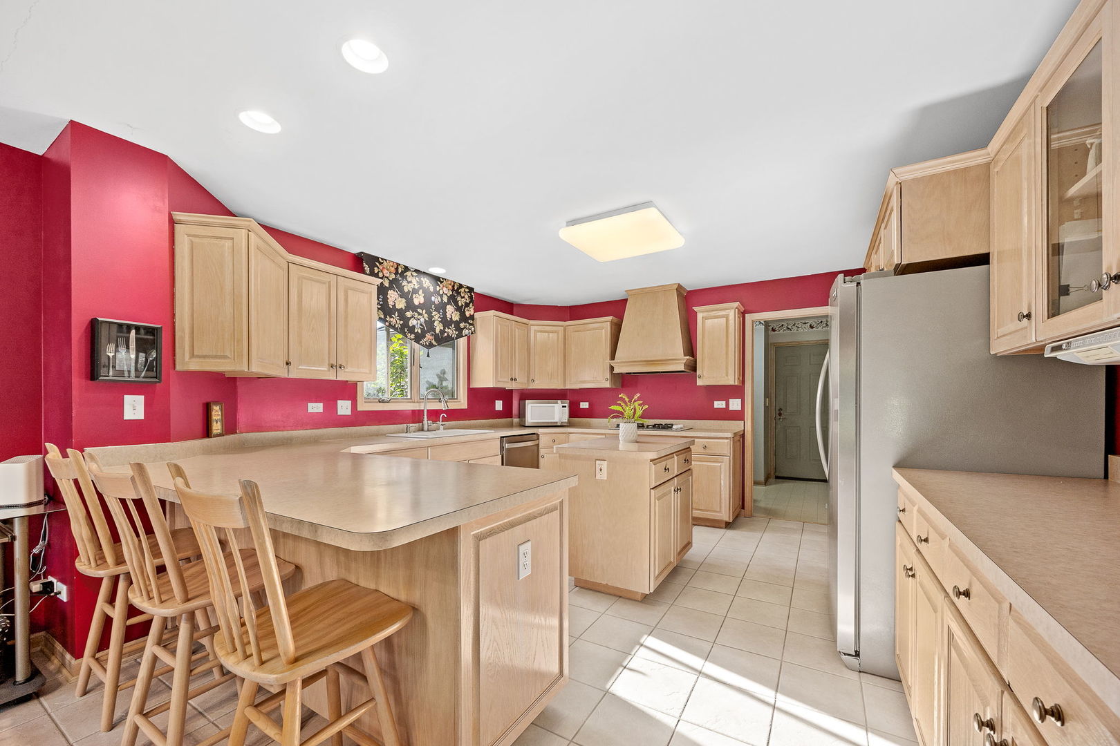 main property photo 18