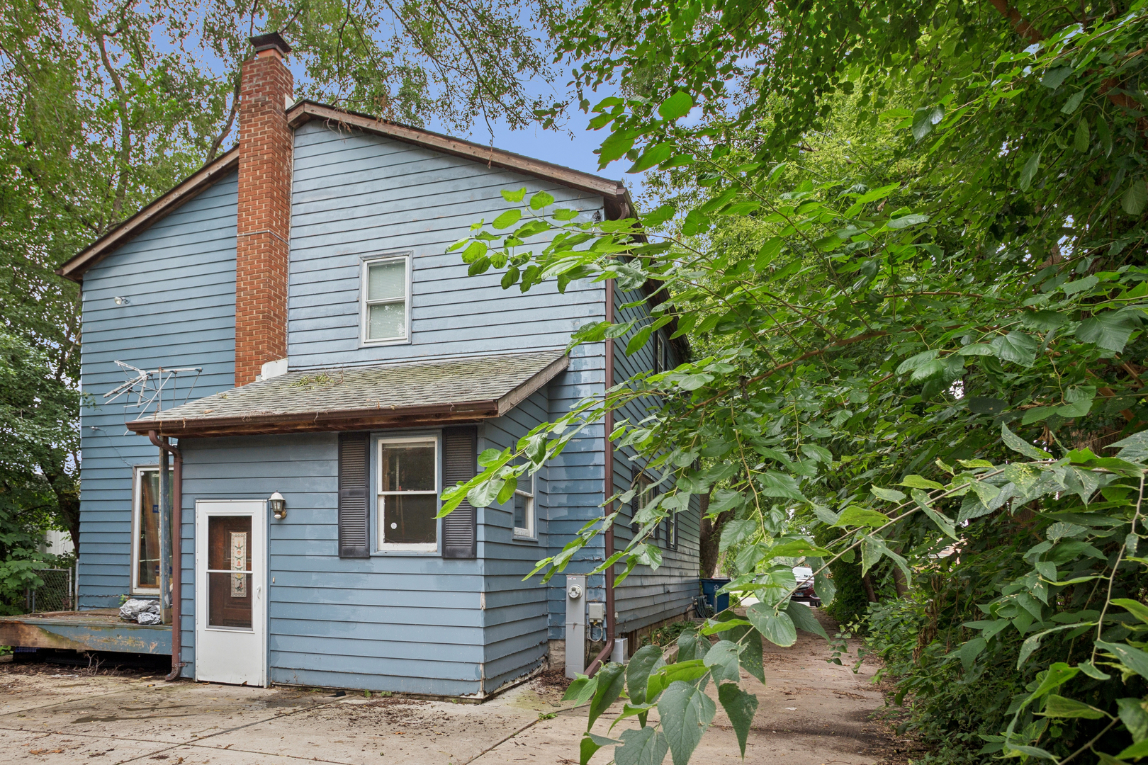 main property photo 22