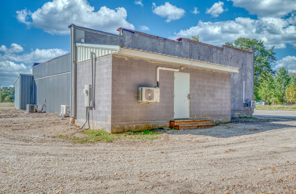 main property photo 32