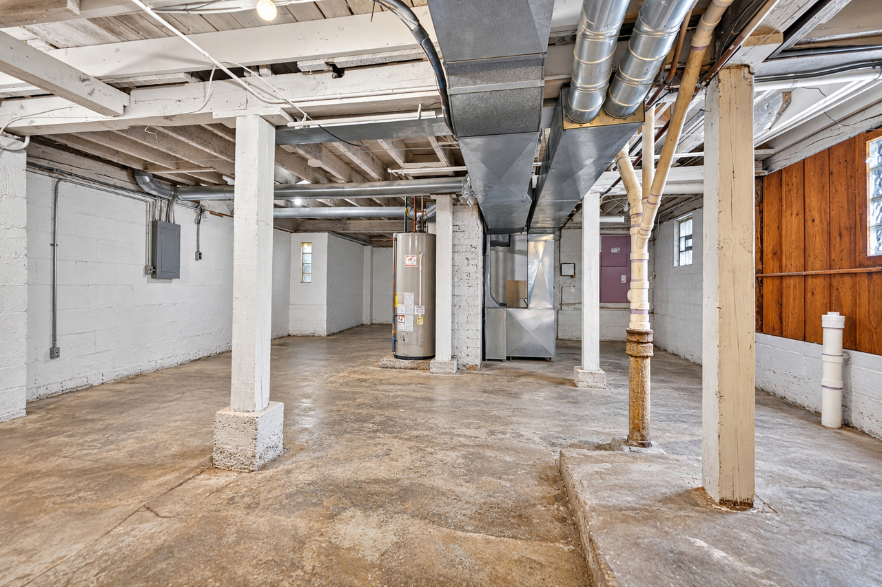main property photo 42