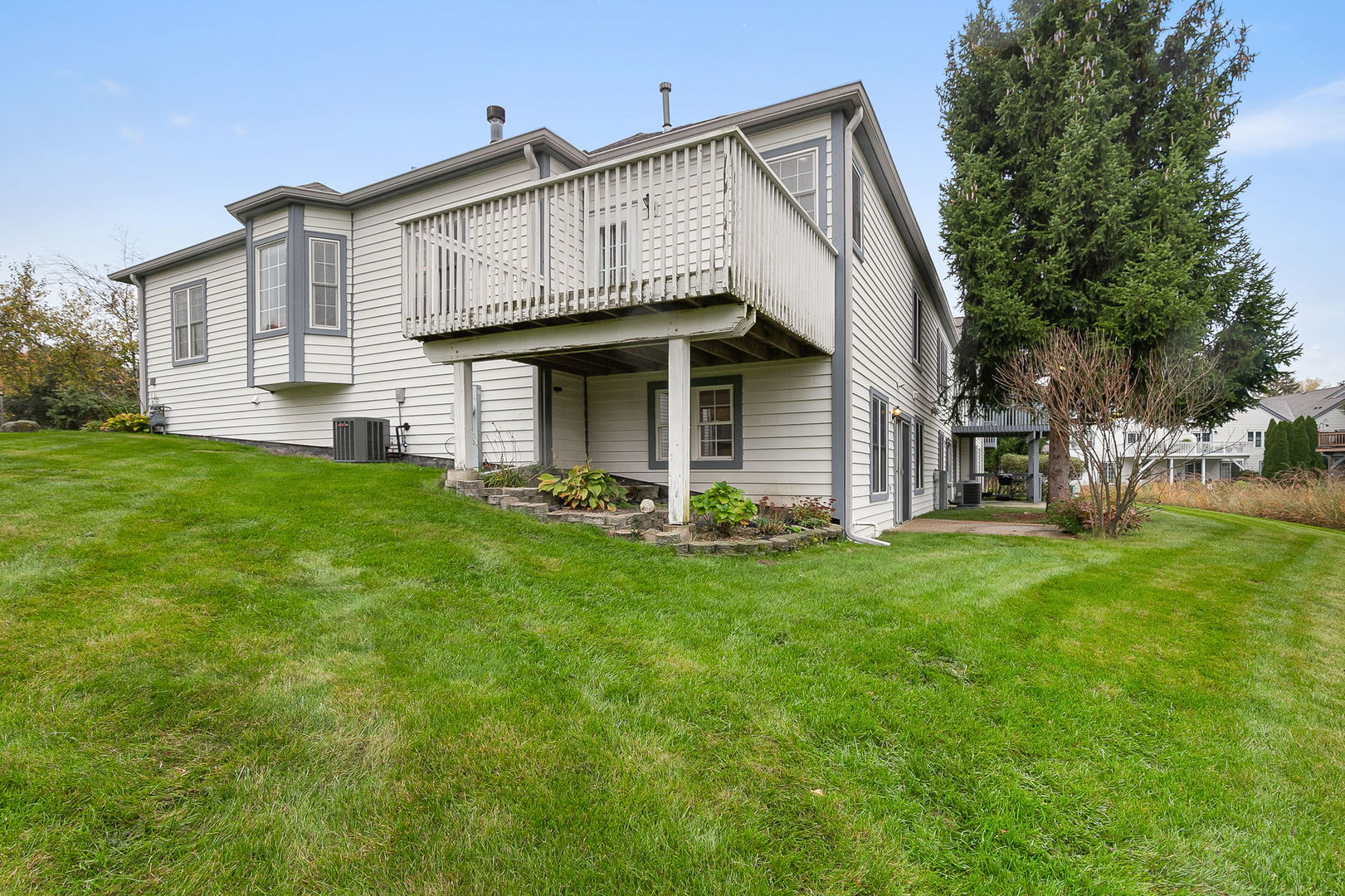main property photo 19