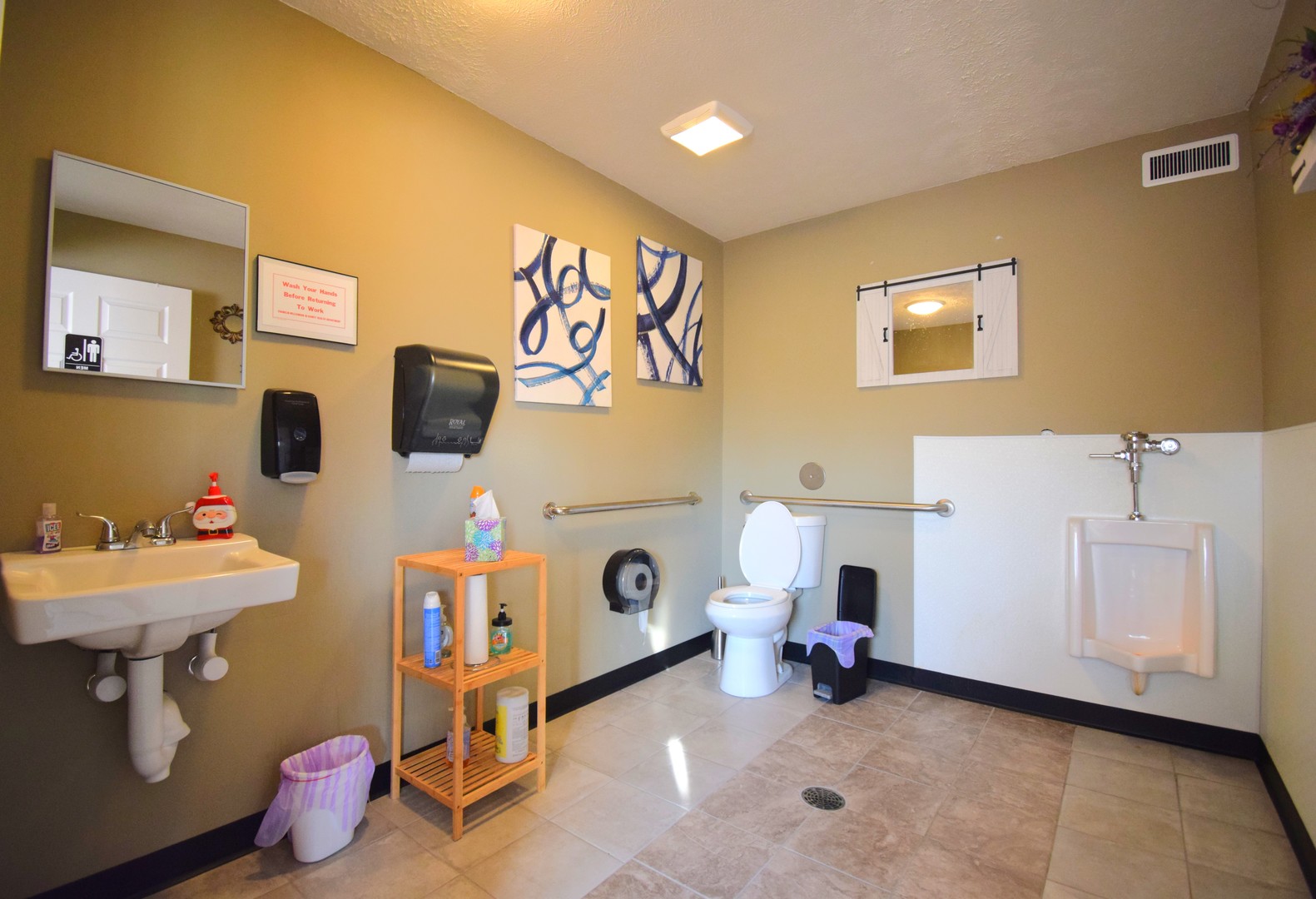 main property photo 15