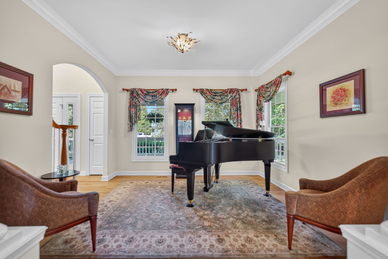 main property photo 9