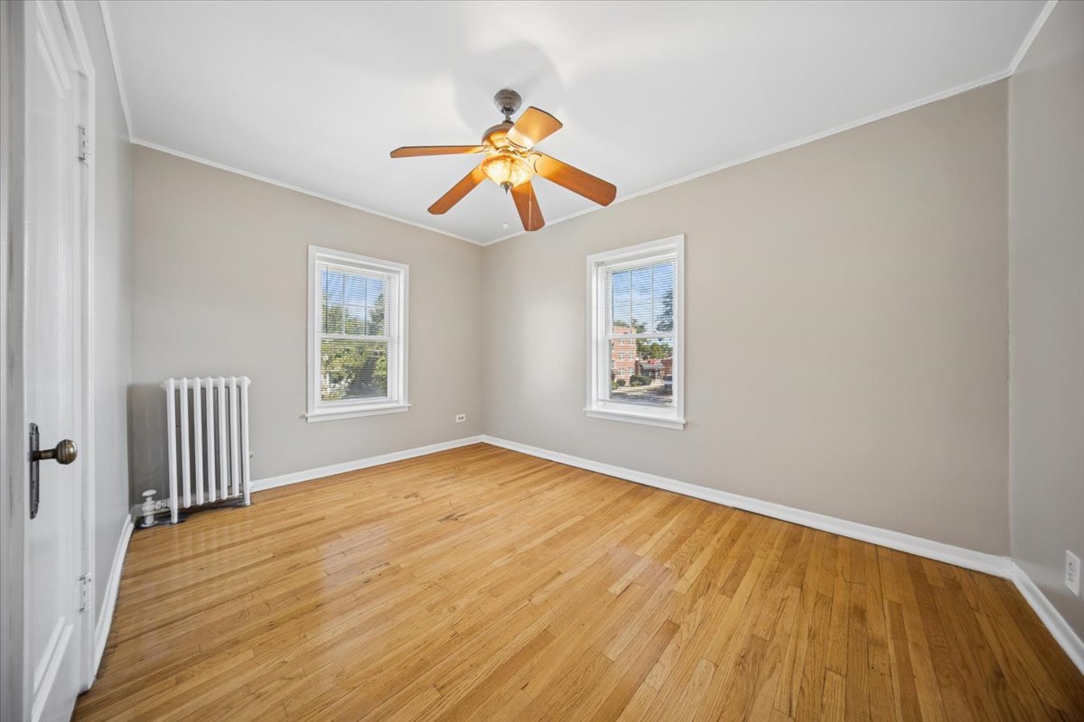 property viewer photo 7