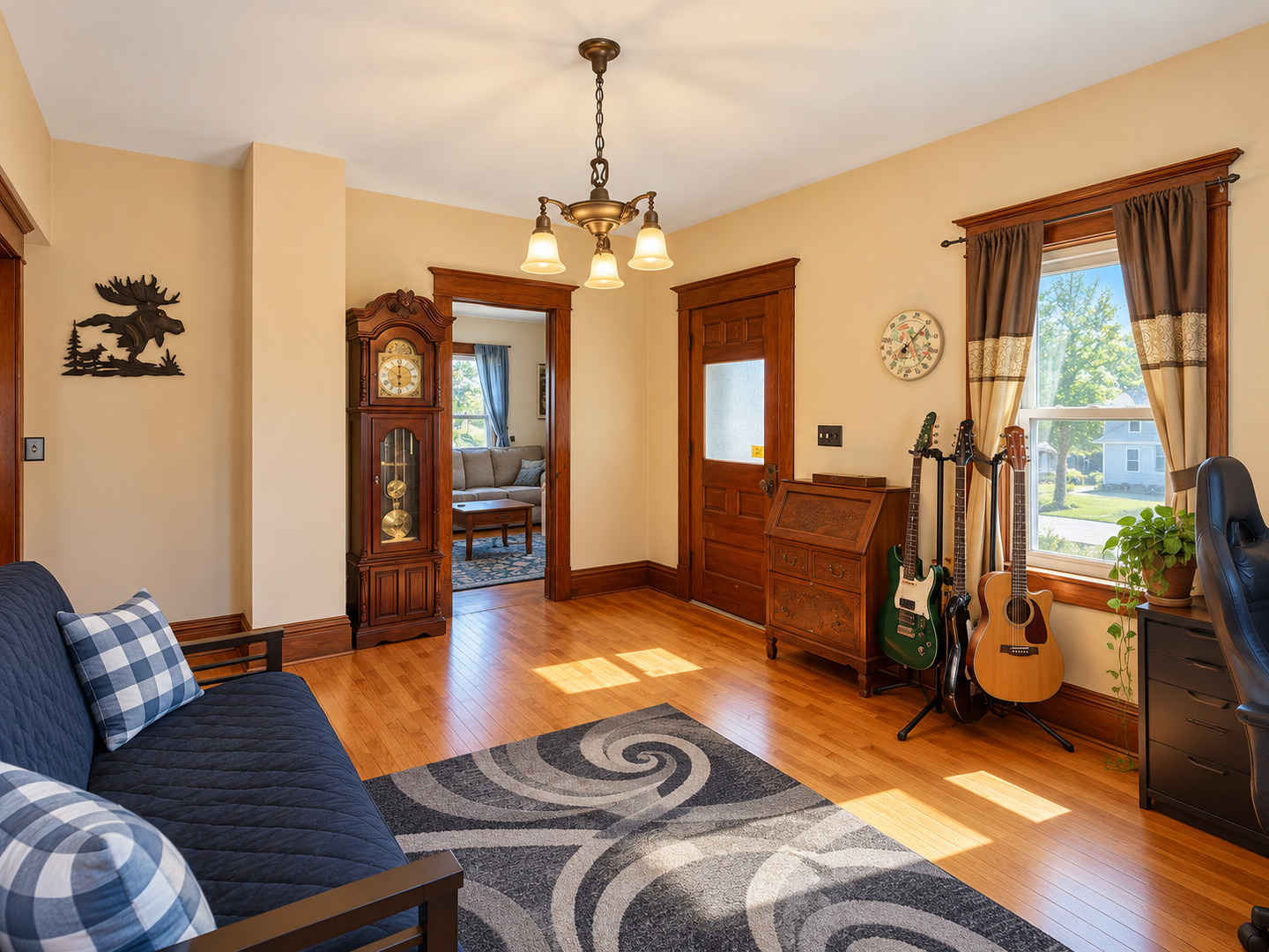 main property photo 5