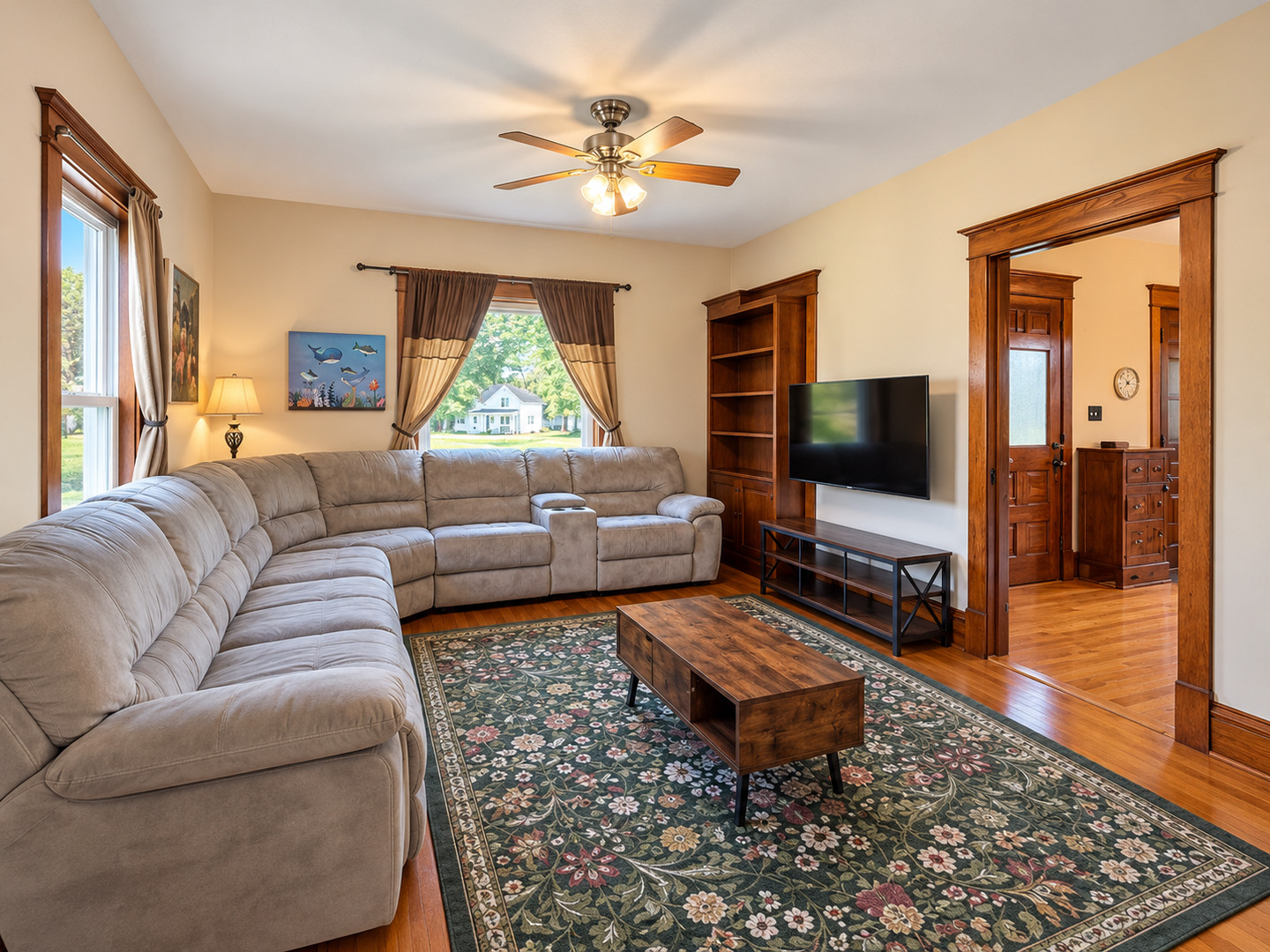 main property photo 7