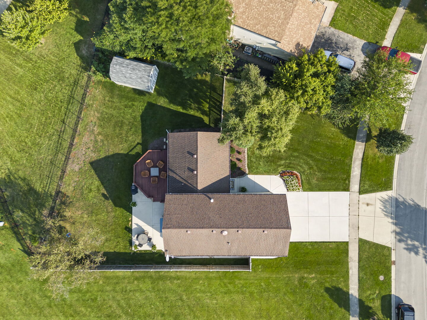 main property photo 30