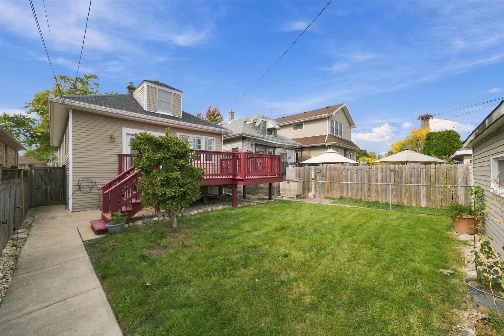main property photo 18