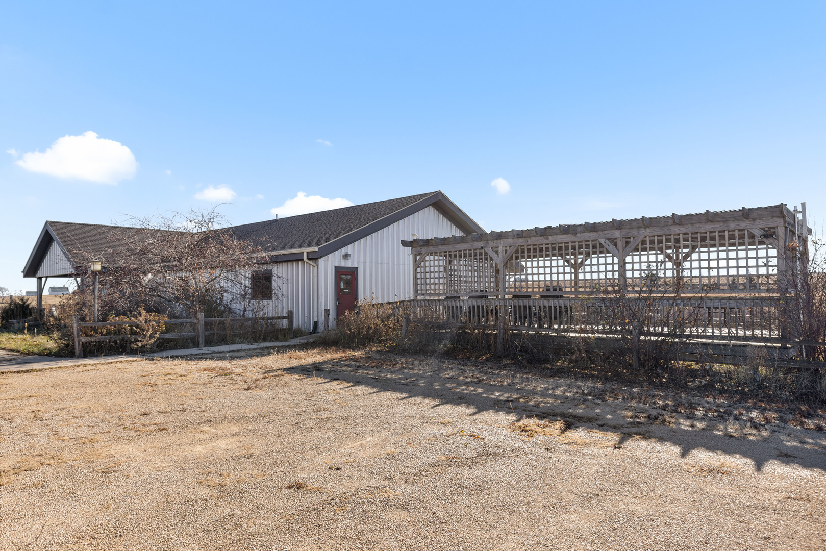 main property photo 17